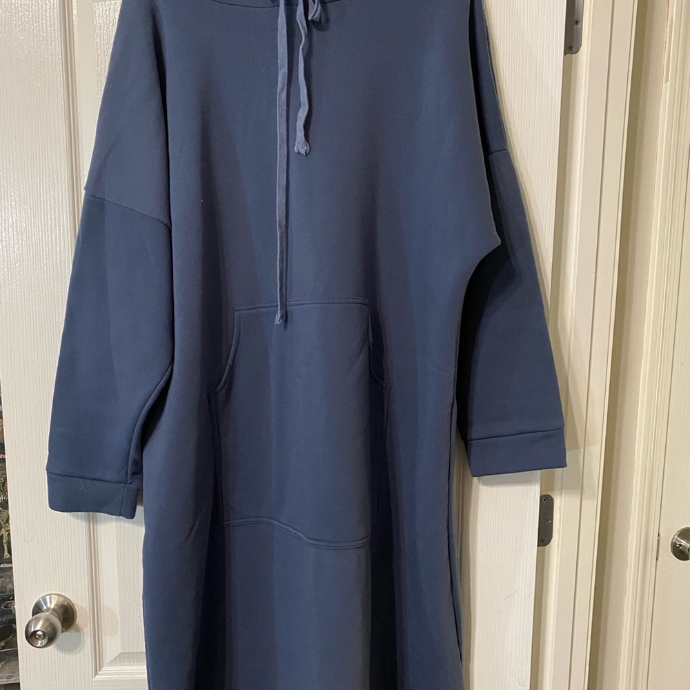 Woman’s plus size 3xl sweatshirt long dress